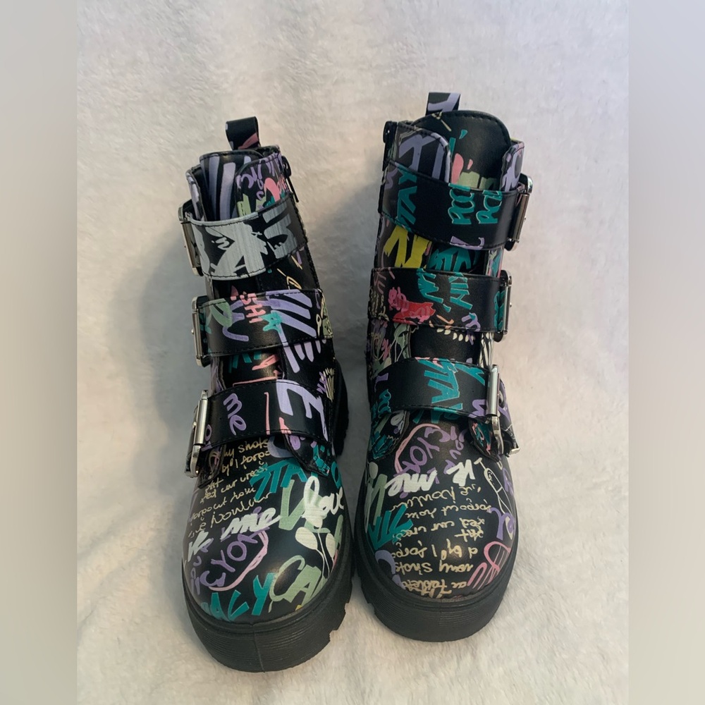 Very colorful Yoki Graffiti ankle boots size 6 - Picture 1 of 8